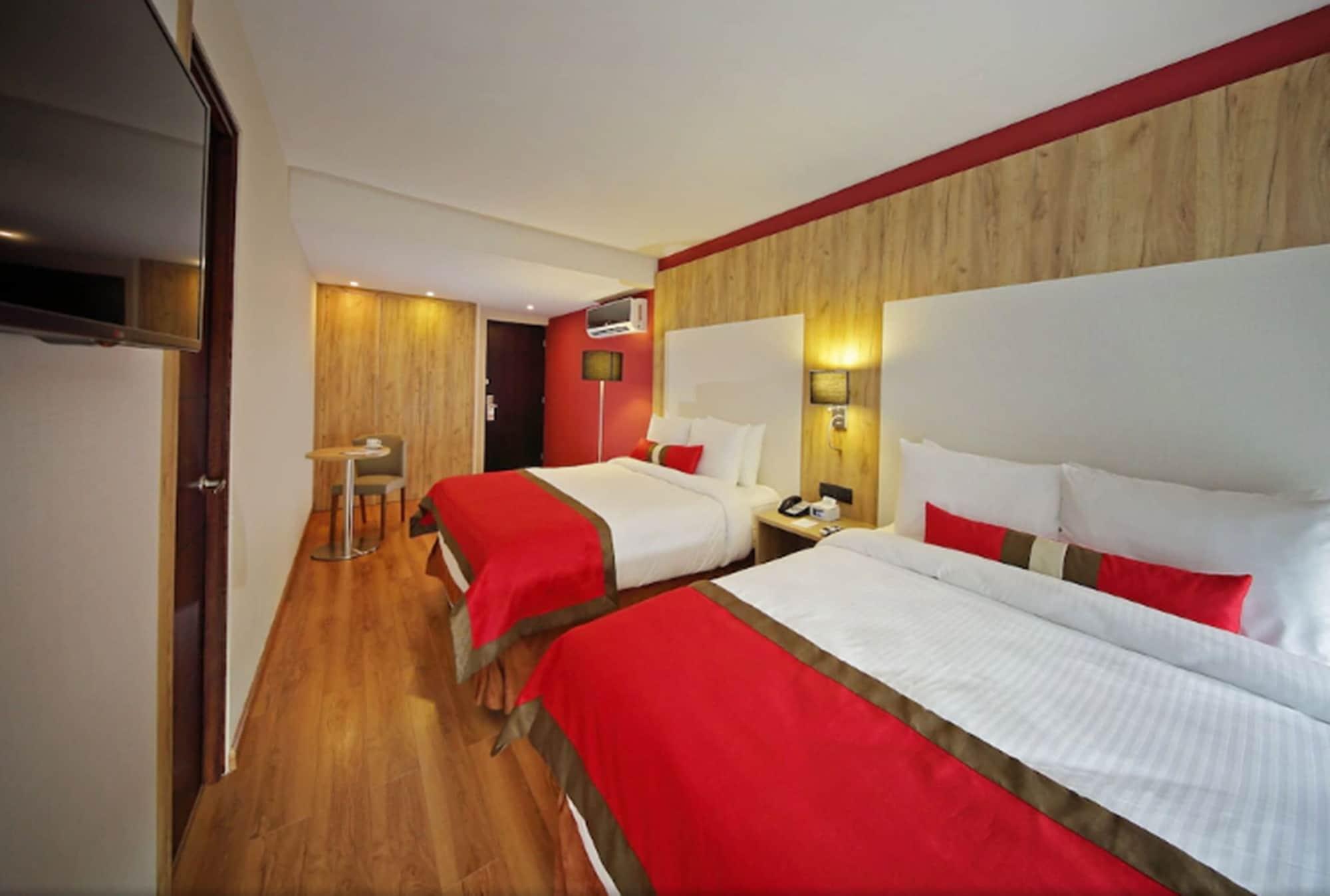Hotel Ramada By Wyndham Panama Via Argentina Exterior foto