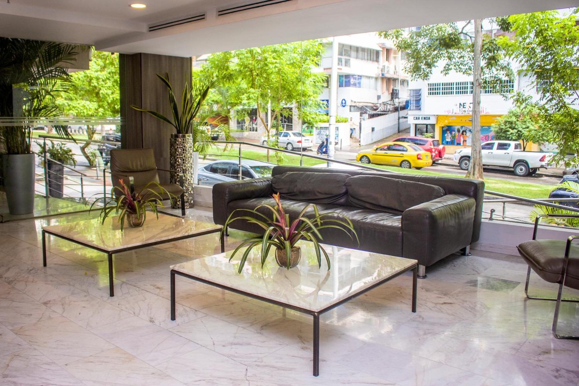 Hotel Ramada By Wyndham Panama Via Argentina Exterior foto